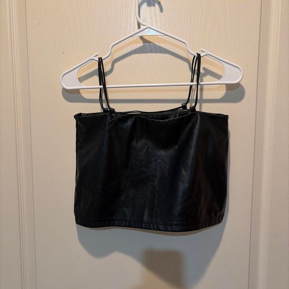 Shein Women's Black Crop-top